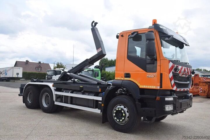 Hook arm system Iveco Trakker 360