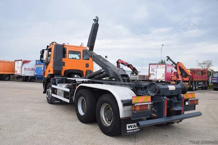 Hook arm system Iveco Trakker 360