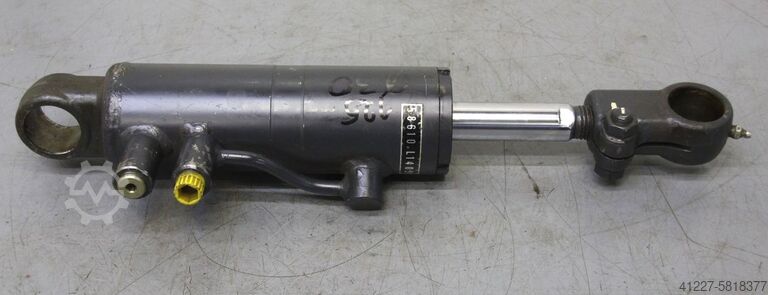 Hydraulic cylinder unbekannt 58610 L1405  Hub 125 mm