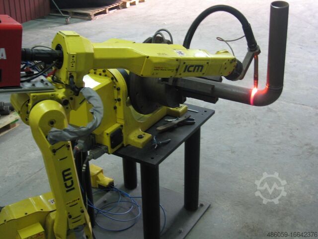 Robot for welding FANUC ArcMate FANUC Arc Mate 1001C/6L