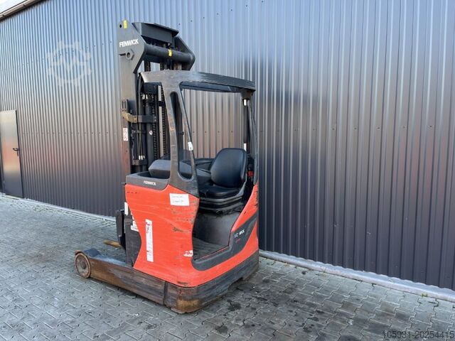 Schubmaststapler Linde R14-01