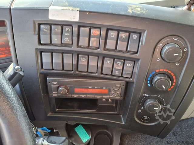 Flatbed truck with tarp RENAULT D26 WIDE 380 - 6X2 - E6 - RETARDER