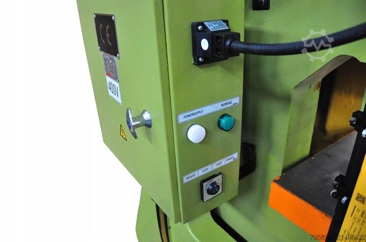 Exzenterpresse 40 Tonnen Metal Technics Polska PRASA MIMOŚRODOWA MTP 40T