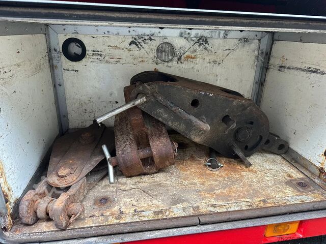 Kranwagen Volvo FH 520 8x2 Effer 850 + Fly jib, winch Euro 5