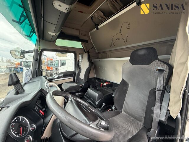 Standard tractor unit MAN TGX 18.460/2x Tank/Retarder/TÜV 11.26