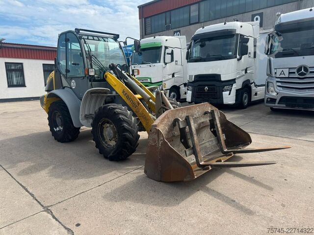 Radlader KRAMER KRAMER ALLRAD 950 * DEUTZ MOTOR * LADEGABEL *
