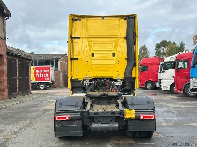Standard tractor unit MERCEDES-BENZ Actros 1851 GigaSpace 2Tanks Retarder