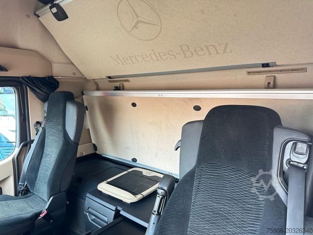 Standard SZM MERCEDES-BENZ Actros 1851 GigaSpace 2Tanks Retarder