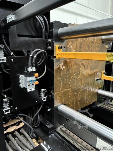 Spritzgießmaschine YIZUMI FF160 (Vollelektrisch)