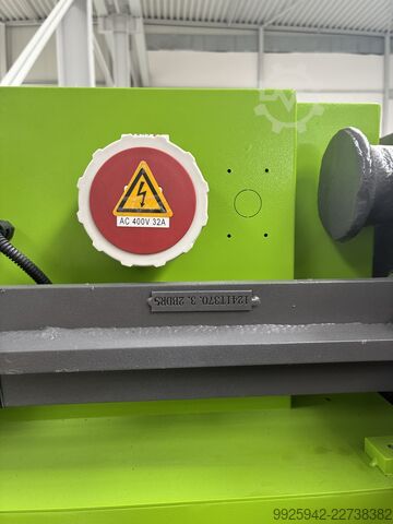 Spritzgießmaschine YIZUMI UN420A5/ IU3330 D=92