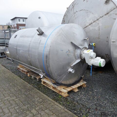 7500 Liter Rührwerksbehälter aus V2A mit Becherrührwerk  6855