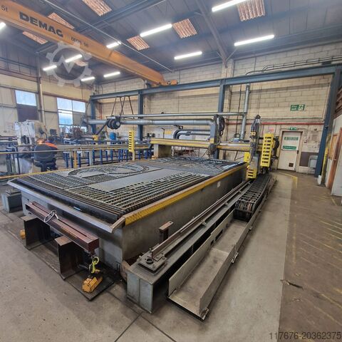 Plasma-Ausschnitt-Maschine ESAB COMBIREX DX 3500