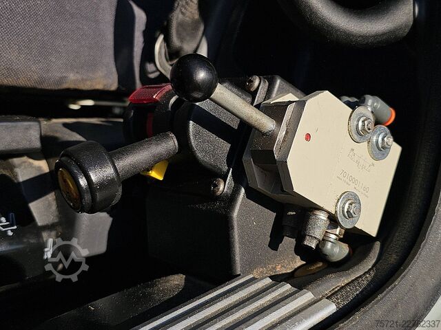 Standard-SZM SCANIA P380 MANUAL HYDRAULICS