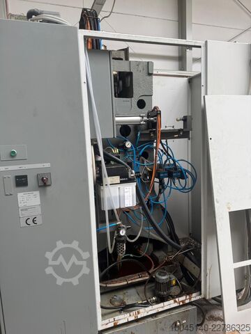 Vertical machining center DECKEL MAHO DMC 63 V
