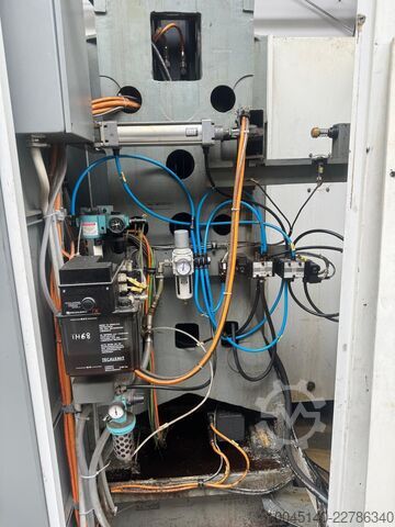 Vertical machining center Deckel Maho DMC 63V