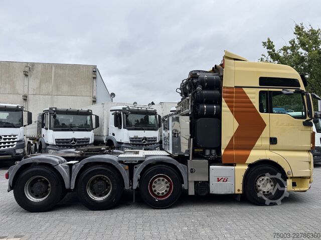 Heavy-duty truck MAN TGX 41.680 8X4/4 BBS 250.000 Kg