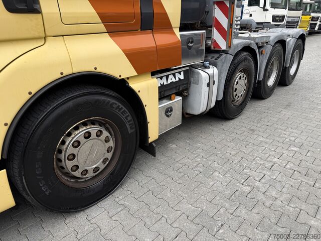 Heavy-duty truck MAN TGX 41.680 8X4/4 BBS 250.000 Kg
