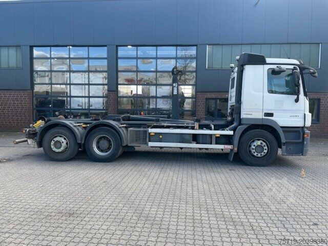 Skip truck Mercedes-Benz 2541 Actros 6x2 Multilift