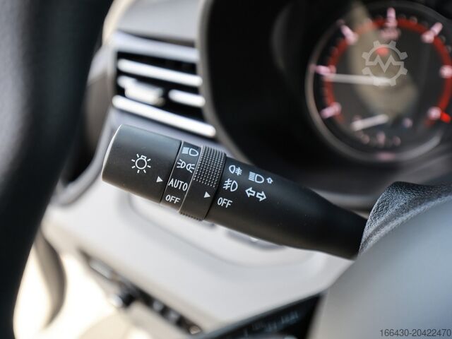 High top van Maxus DELIVER 9