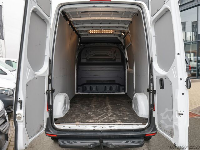 Panel van Mercedes-Benz Sprinter 315 CDI Kasten L2H2 AHK Stdhz. Navi