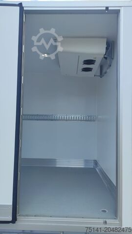 Neuer Isotherm-KĂĽhlkoffer, Platz fĂĽr 5 EPAL-Paletten. Peugeot Boxer