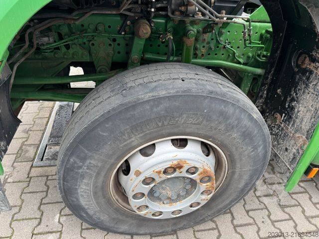 Betonmischer LKW MERCEDES-BENZ AROCS 3240 8x4 Betonmischer Liebherr 9 m³