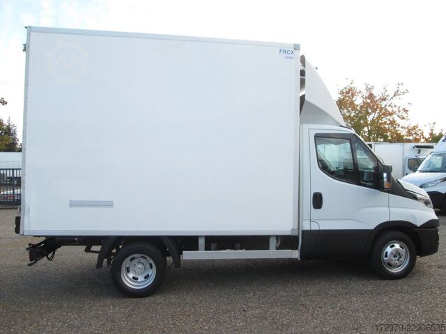 Refrigerator body van IVECO 35 C16*CarrierKühlkoffer*Fleischbahn*Euro6*Klima