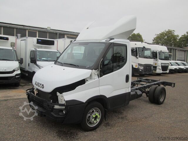 Van chassis IVECO 35 C13*Fahrgestell*