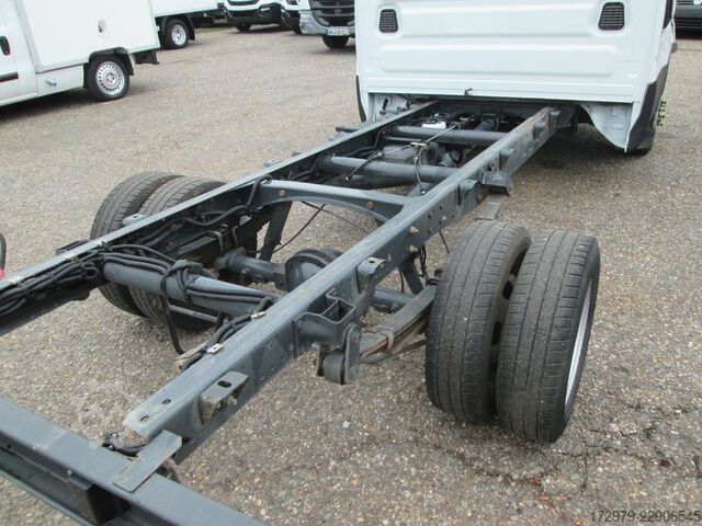 Van chassis IVECO 35 C13*Fahrgestell*