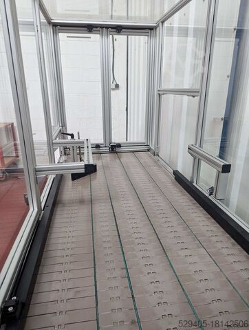 Conveyor belt  