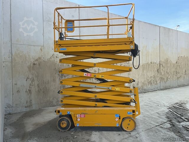 Scissor Lift Iteco It 12122 (14m)