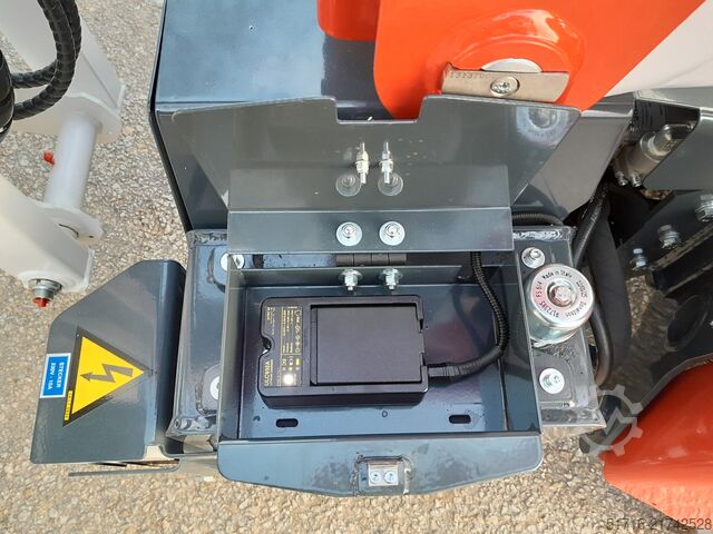 Tracked aerial platform / Aerial work platform Palazzani TZJ160