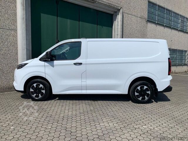 High top van Ford E-Custom 320 L1 - Trend   Km Zero