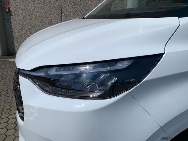 High top van Ford E-Custom 320 L1 - Trend   Km Zero