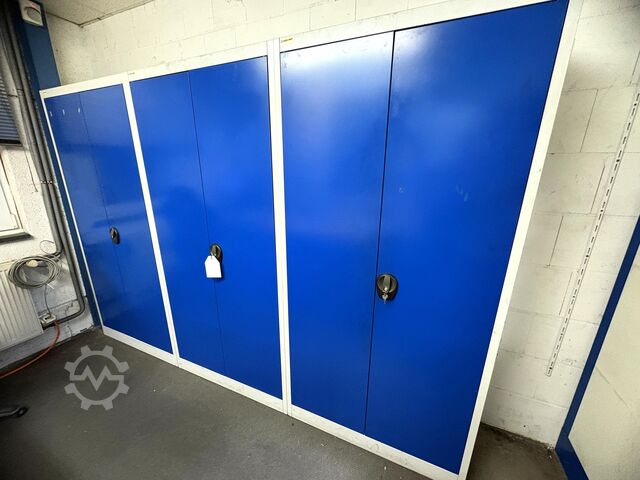 Lot of workshop cabinets without contents KAISER + KRAFT Workshop Cabinets (3x)