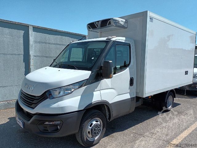 Refrigerated truck IVECO 35C16