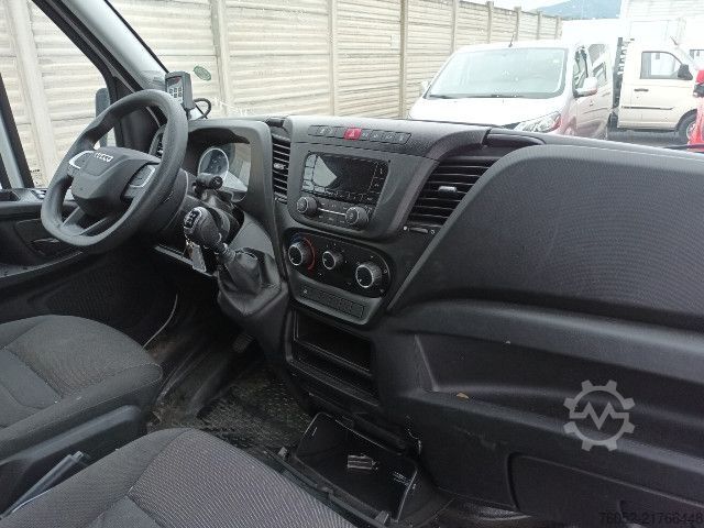 Refrigerated truck IVECO 35C16