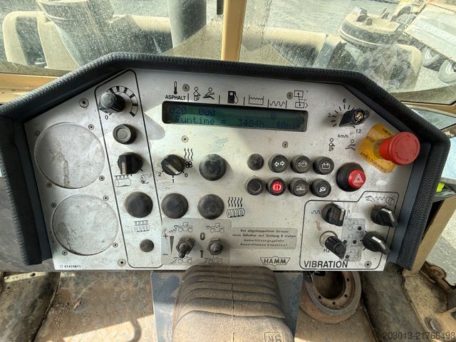 Single drum roller HAMM DV 08 Super Walze 12 Ton *Vibrator *Streuer
