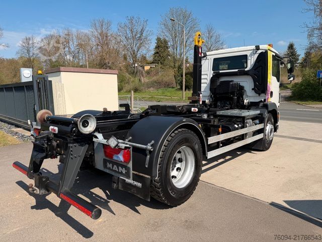 Abrollkipper MAN TGM 18.290 4x2 Abrollkipper AHK