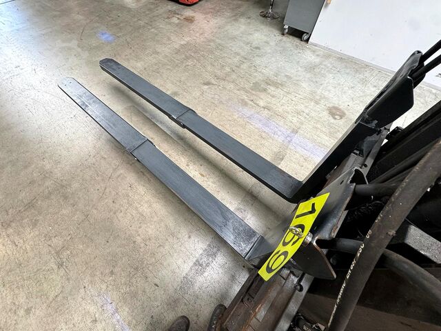 Hydraulic telescopic forks, push forks FEM3 3.000kg