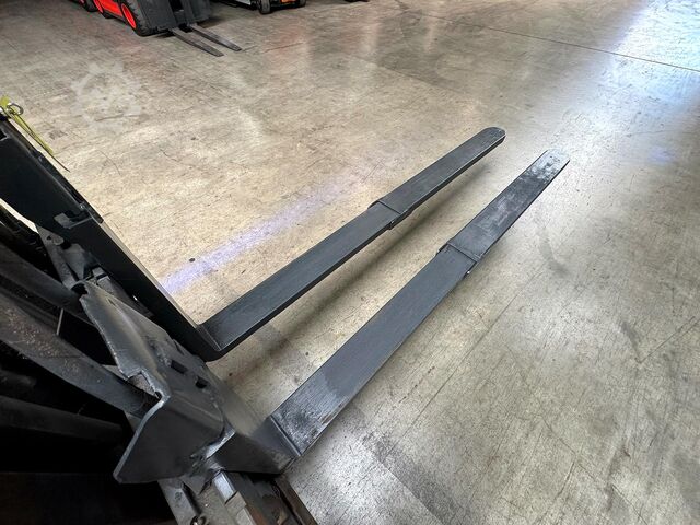 Hydraulic telescopic forks, push forks FEM3 3.000kg