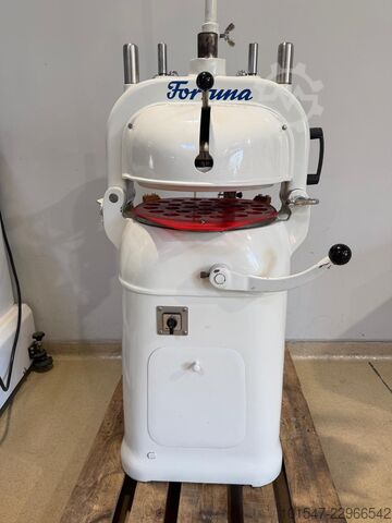 Semi-automatic divider Fortuna 4