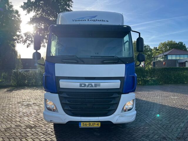 Suitcase DAF CF 370 FA LUCHTVERING BEIDE ASSEN
