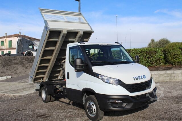Tipper- three-way Iveco Daily 35 C 14 H