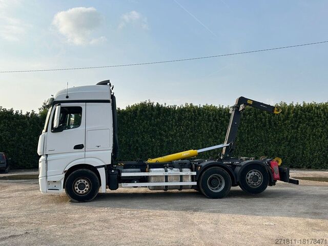 Roll-off tipper truck  MERCEDES ACTROS 25.51 SCARRABILE