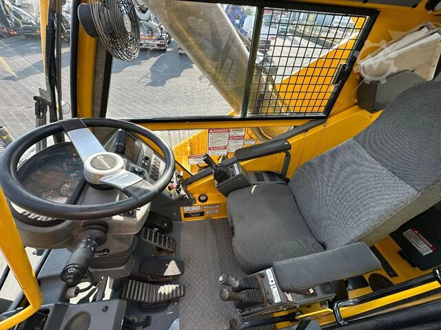 All-terrain crane Grove RT765E-2 ROUGH TERRAIN CRANE + JIB + 2 X WINCH