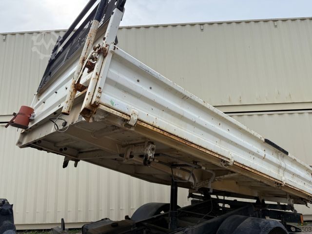 Three-way tipper van MAN 8.180 Doka / Meiller Kipper