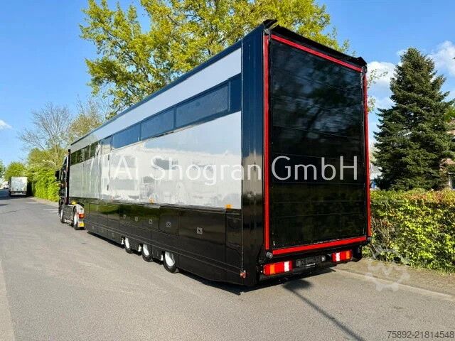 Car carrier van Addcliffe Eng /Motorsport/Rennsportauflieger