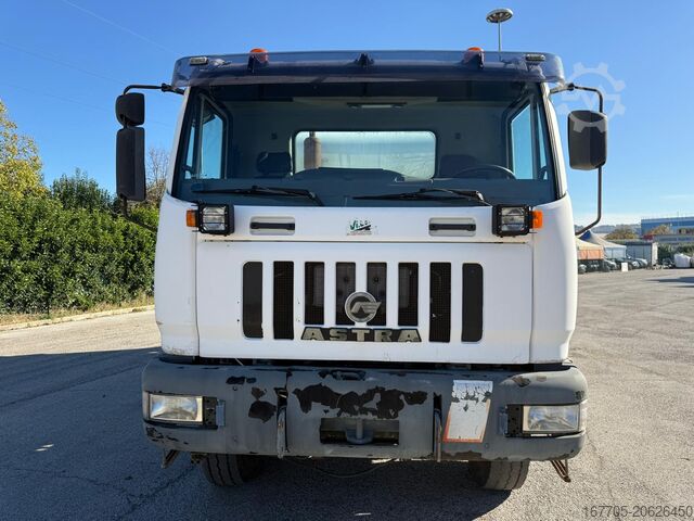 Concrete mixer truck Astra HD7 64.38