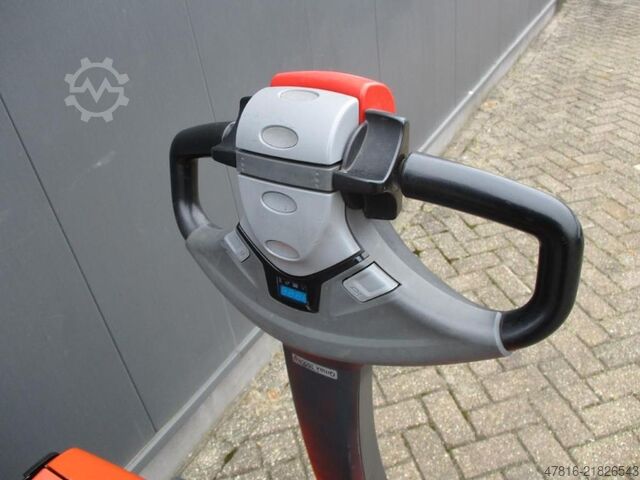 Pallet truck BT LWE160